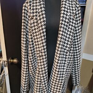 Old Navy Black and White Houndstooth Blazer